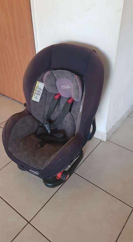 תמונה 3 ,כיסא בטיחות evenfio למכירה בראשון לציון לתינוק ולילד  כסא לרכב