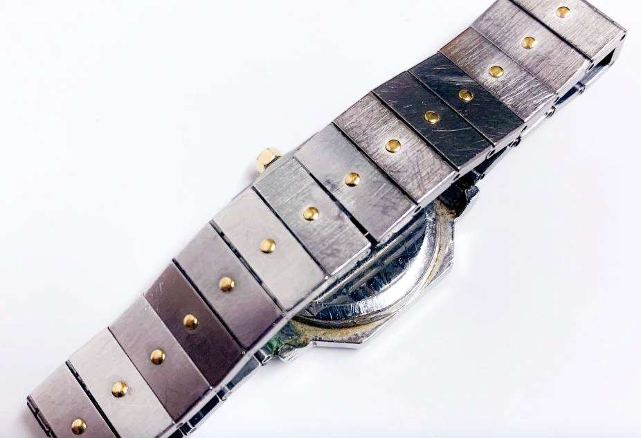 תמונה 3 ,שעון לאישה, עשוי פלדה וזהב למכירה בפתח תקווה תכשיטים  שעונים