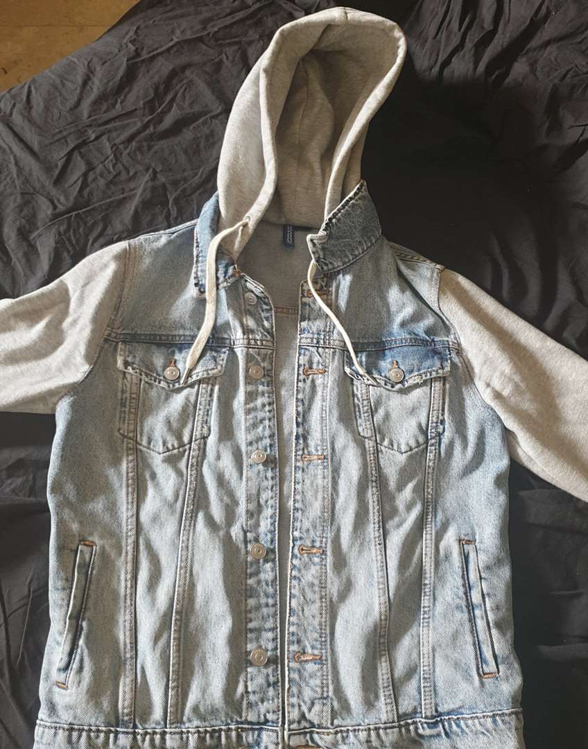 תמונה 4 ,ז'קט ג'ינס H&M למכירה בחולון ביגוד ואביזרים  מעילים וג'קטים
