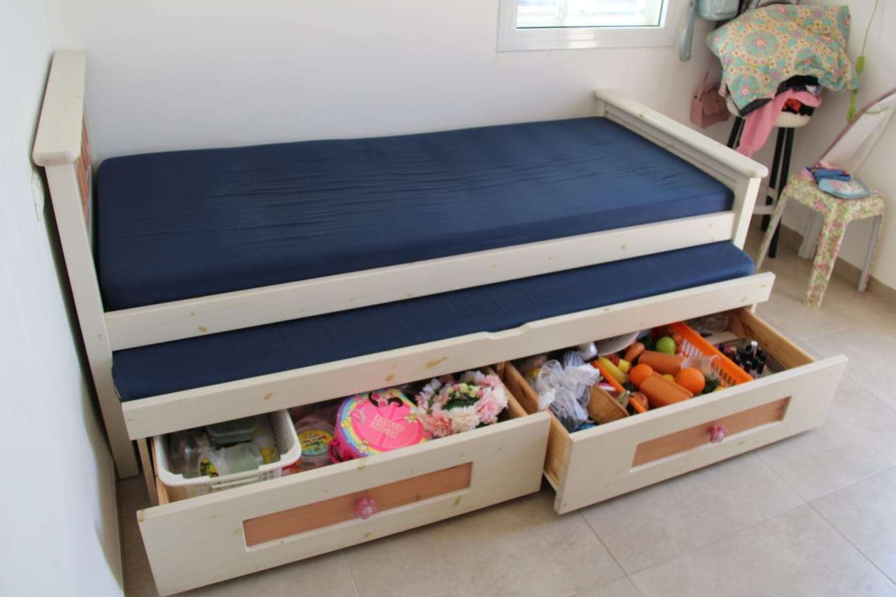 תמונה 3 ,מיטת ילדים מעץ אורן מלא למכירה בחיפה ריהוט  מיטות