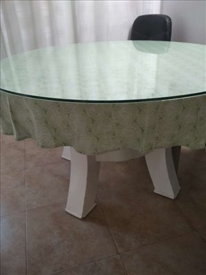 שולחן עגול פלוס זכוכית  