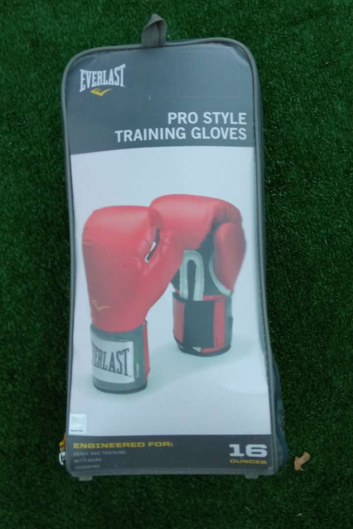 תמונה 2 ,כפפות אגרוף חדשות למכירה באשדוד ציוד ספורט  אומנויות לחימה