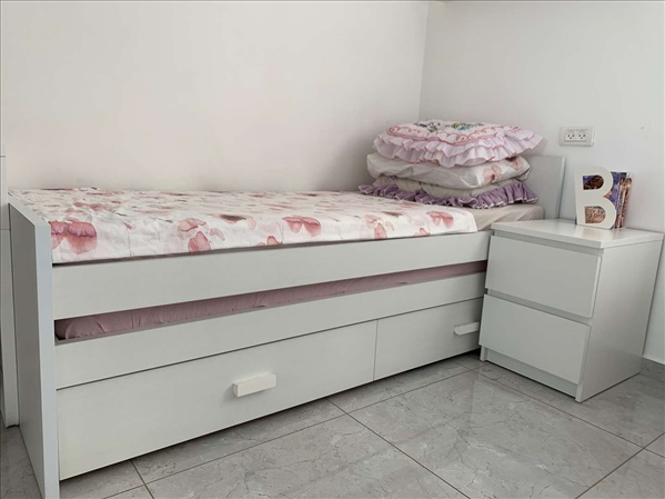 תמונה 1 ,מיטת יחיד לבנה למכירה בחדרה ריהוט  מיטות