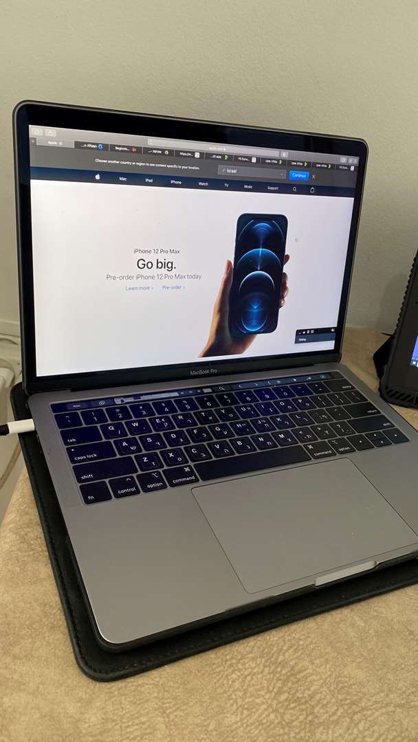 תמונה 2 ,Macbook pro 2019 13.3 למכירה בפתח תקווה מחשבים וציוד נלווה  מחשב נייד
