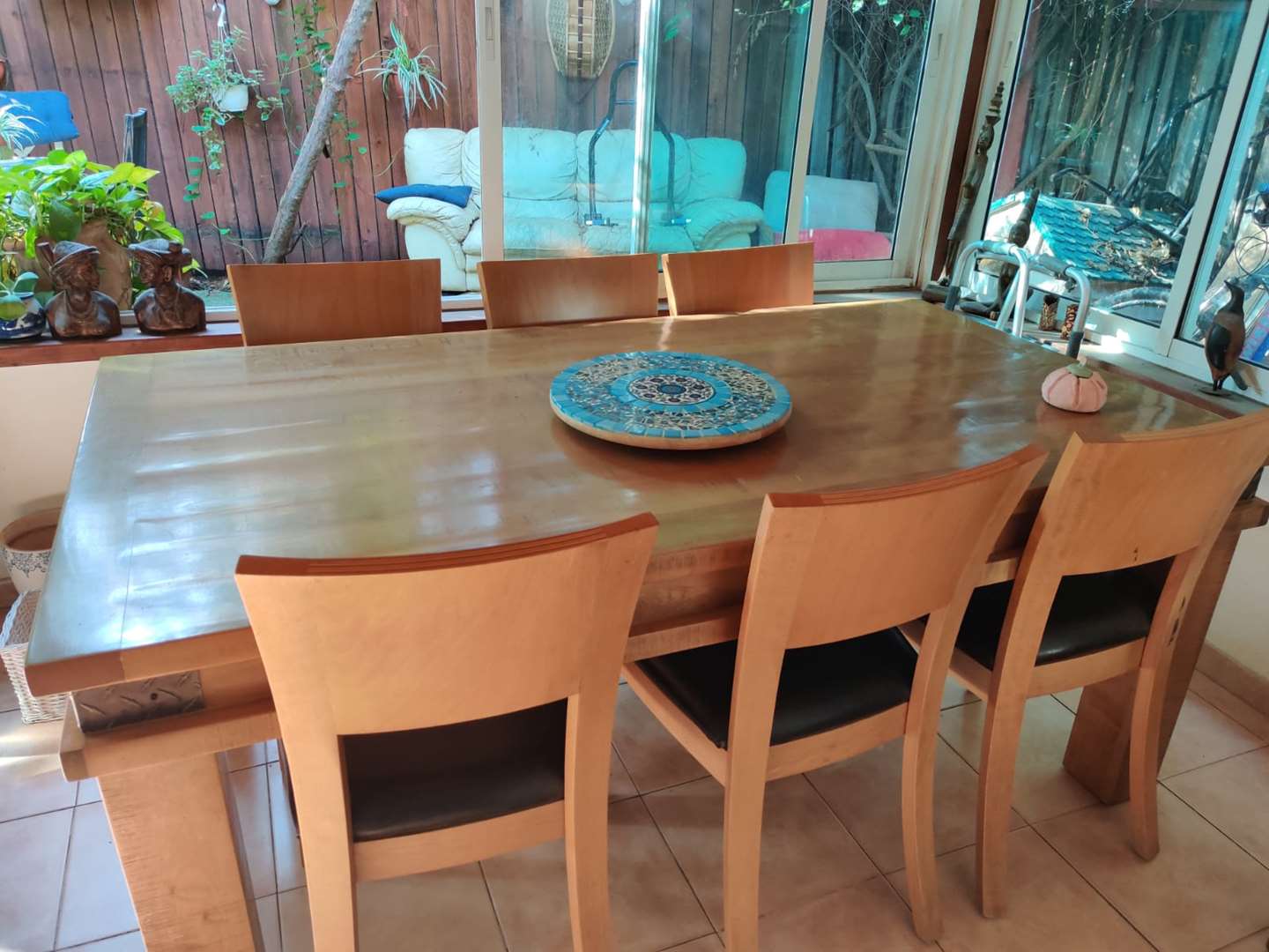 תמונה 1 ,שולחן אוכל עם 6 כסאות  למכירה בתל אביב ריהוט  פינת אוכל