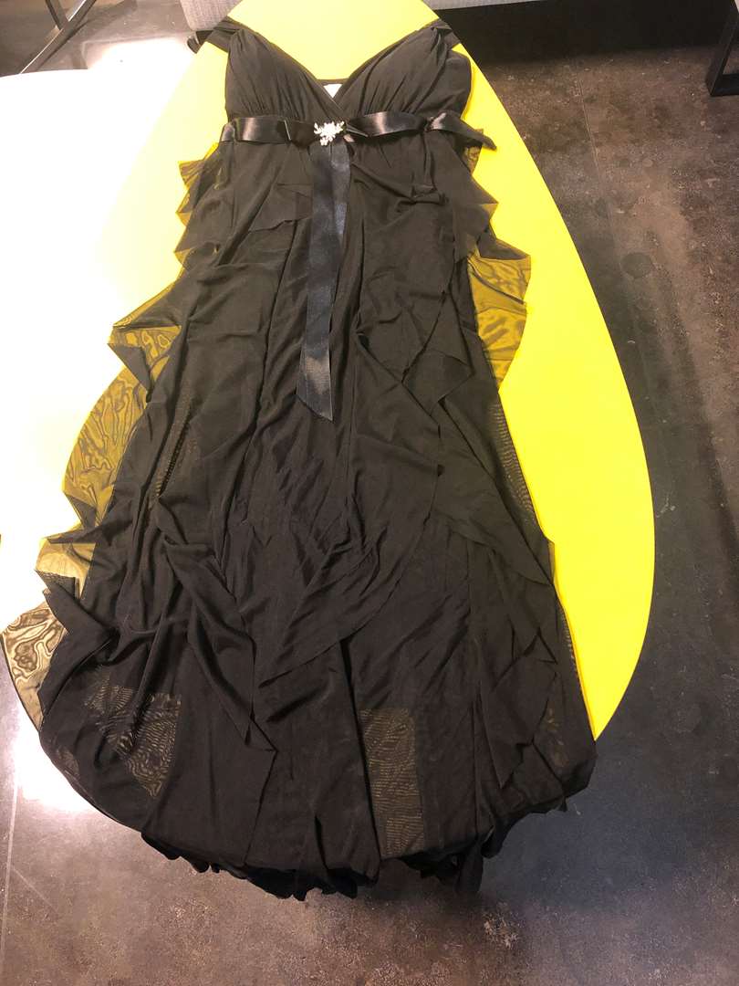 תמונה 2 ,חליפת ערב של המעצב יהודה דור  למכירה בתל אביב ביגוד ואביזרים  אקססוריז לנשים