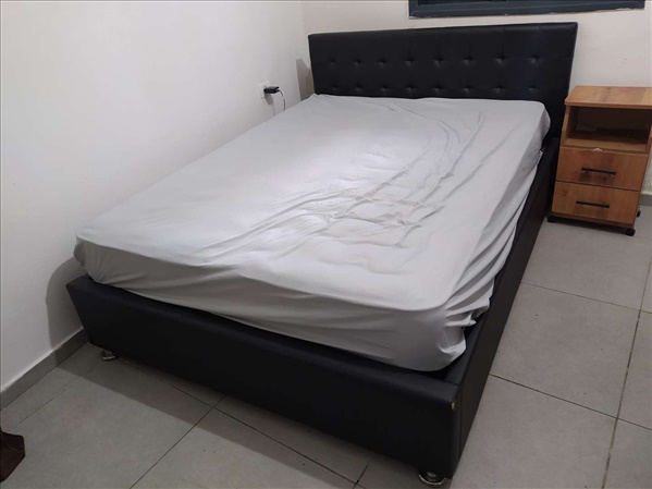 תמונה 1 ,מיטה זוגית עם ארגז למכירה באורנית ריהוט  מיטות