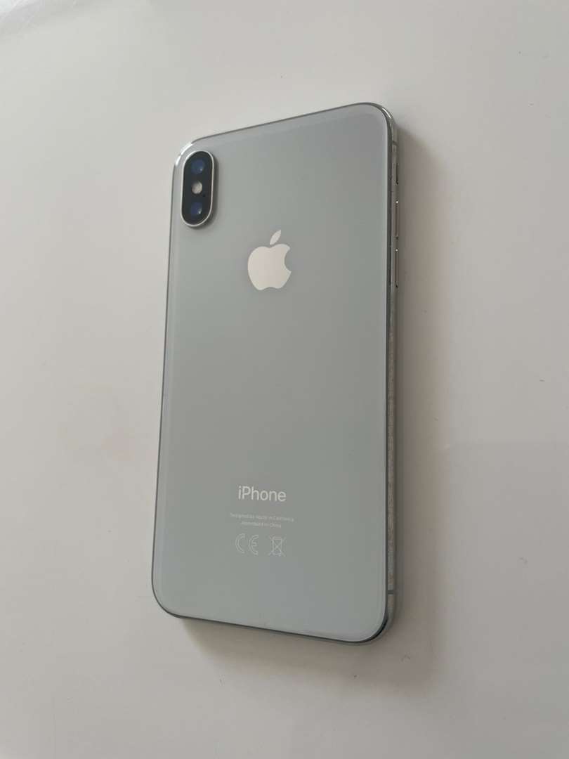 תמונה 2 ,אייפון X צבע לבן 64 גיגה למכירה בראשון לציון סלולרי  סמארטפונים