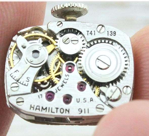 תמונה 3 ,שעון יהלום ופלטינה למכירה בתל אביב כלי עבודה  מקדחה