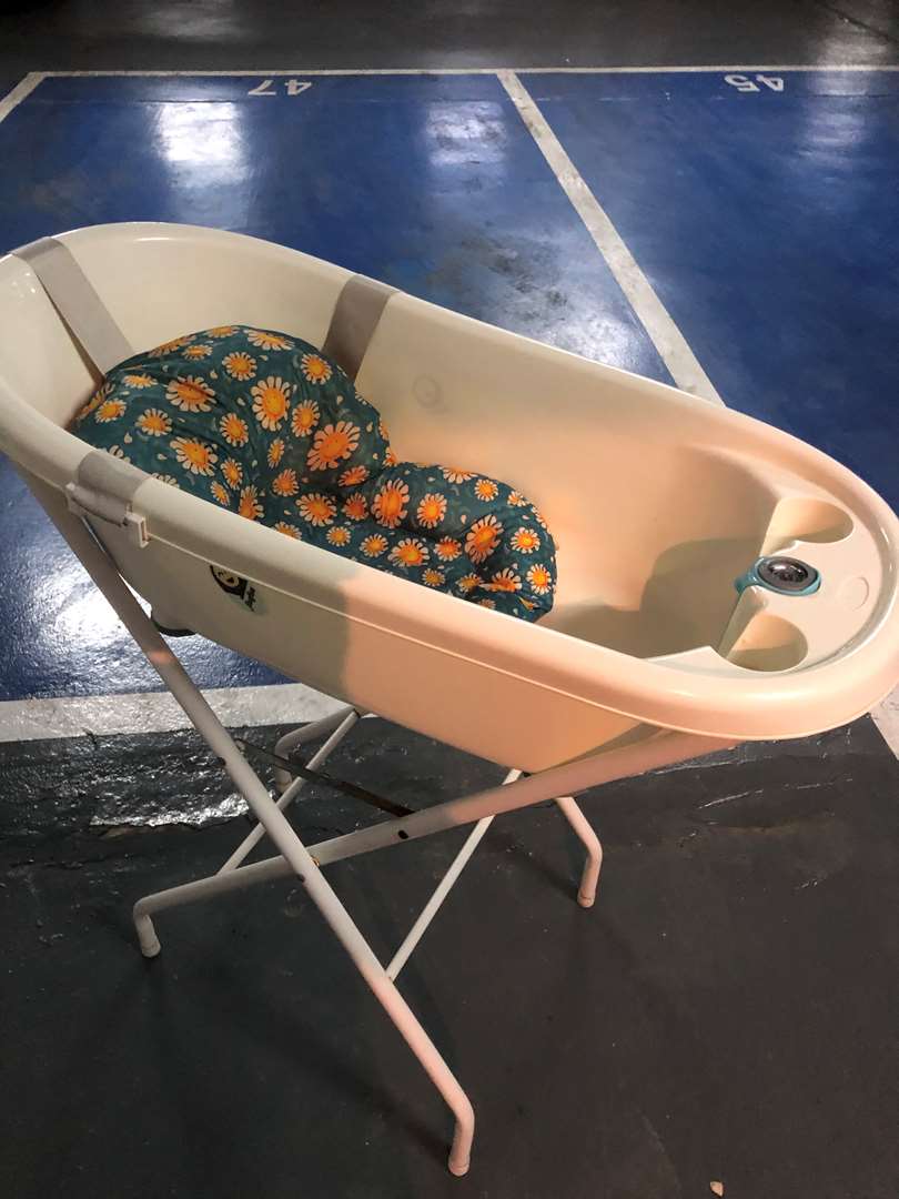 תמונה 3 ,אמבטיה לתינוק כולל מצוף לתינוק למכירה בבת ים לתינוק ולילד  אמבטיה וכלי אמבטיה
