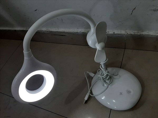תמונה 1 ,מנורת לילה ומאוורר נטען איכותי למכירה בבני ברק מוצרי חשמל  תאורה ונברשות