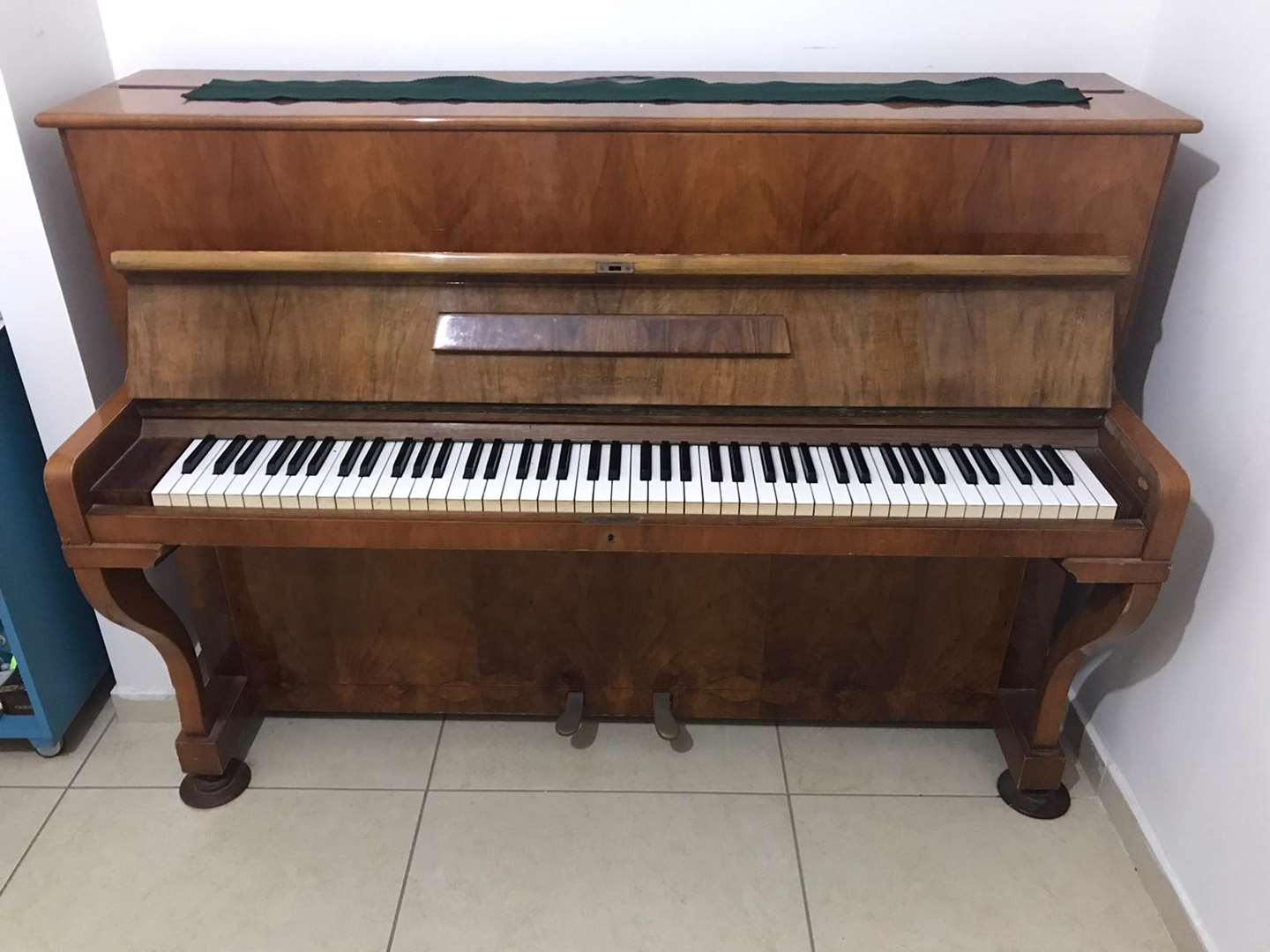 תמונה 4 ,פסנתר hoffberg גרמני למכירה בגילון כלי נגינה  פסנתר