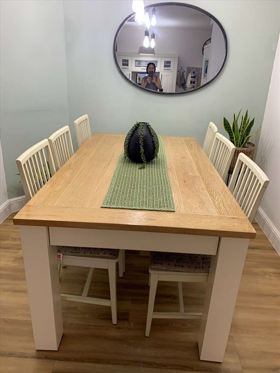 שולחן אוכל+ 6 כסאות 