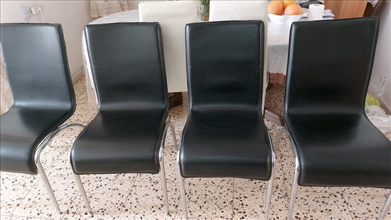 תמונה 3 ,4 כסאות כחדשים למכירה בתל אביב ריהוט  כיסאות