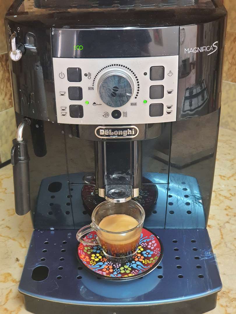 תמונה 3 ,Delonghi magnifica 22.110b למכירה בחיפה מוצרי חשמל  מכונת קפה