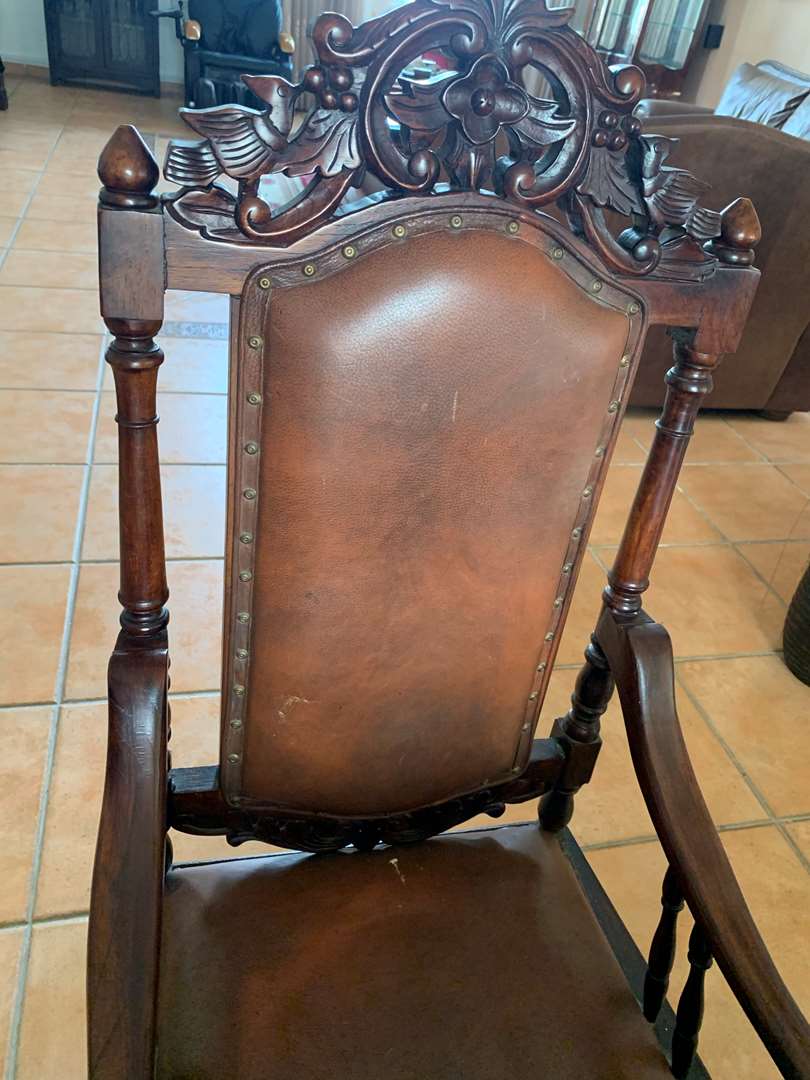 תמונה 3 ,שולחן אוכל ענתיק  + כיסאות למכירה בעומר ריהוט  ריהוט עתיק