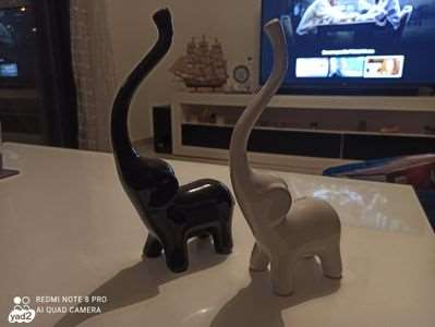 תמונה 1 ,2  פסלוני פילים מקרמיקה למכירה בנשר חפצי נוי  פסלים