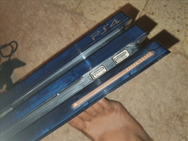 תמונה 3 ,PlayStation4 pro2tb 500million למכירה בחמרה משחקים וקונסולות  פלייסטיישן 4 פלוס
