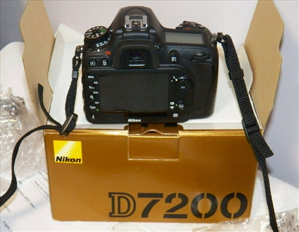 תמונה 2 ,ניקון D7200 מצלמת SLR דיגיטלית למכירה ביפו צילום  כרטיסי זיכרון
