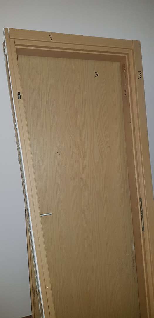 תמונה 1 ,דלתות פנים מעץ למכירה בנשר ריהוט  דלתות