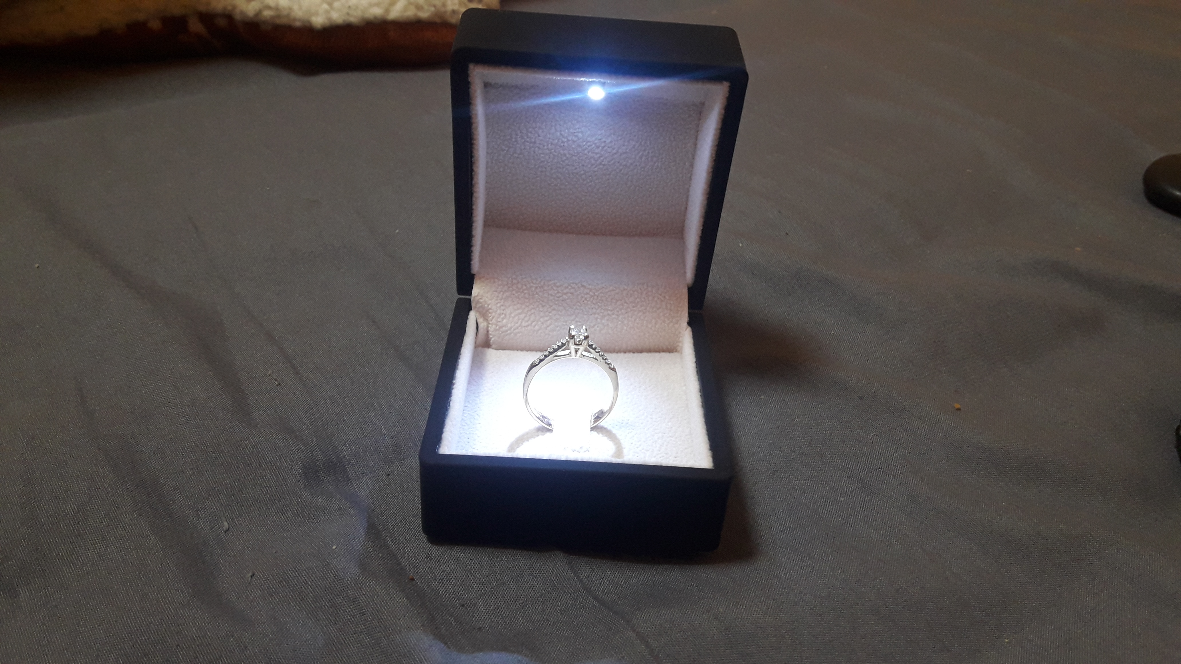 תמונה 1 ,טבעת יהלום למכירה בקרית מלאכי תכשיטים  טבעות