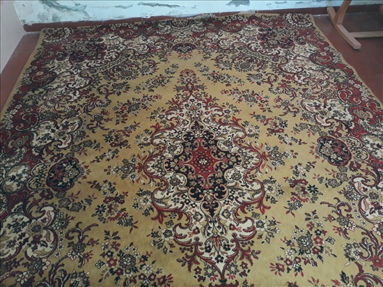 שטיח גדול 
