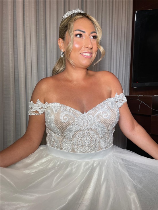 תמונה 4 ,שמלת כלה למכירה בחיפה לחתן ולכלה  ביגוד לכלה