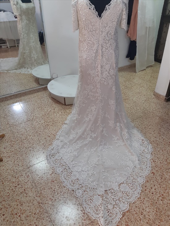 תמונה 3 ,2 שמלות כלה - מידות גדולות  למכירה ביוקנעם עילית לחתן ולכלה  ביגוד לכלה