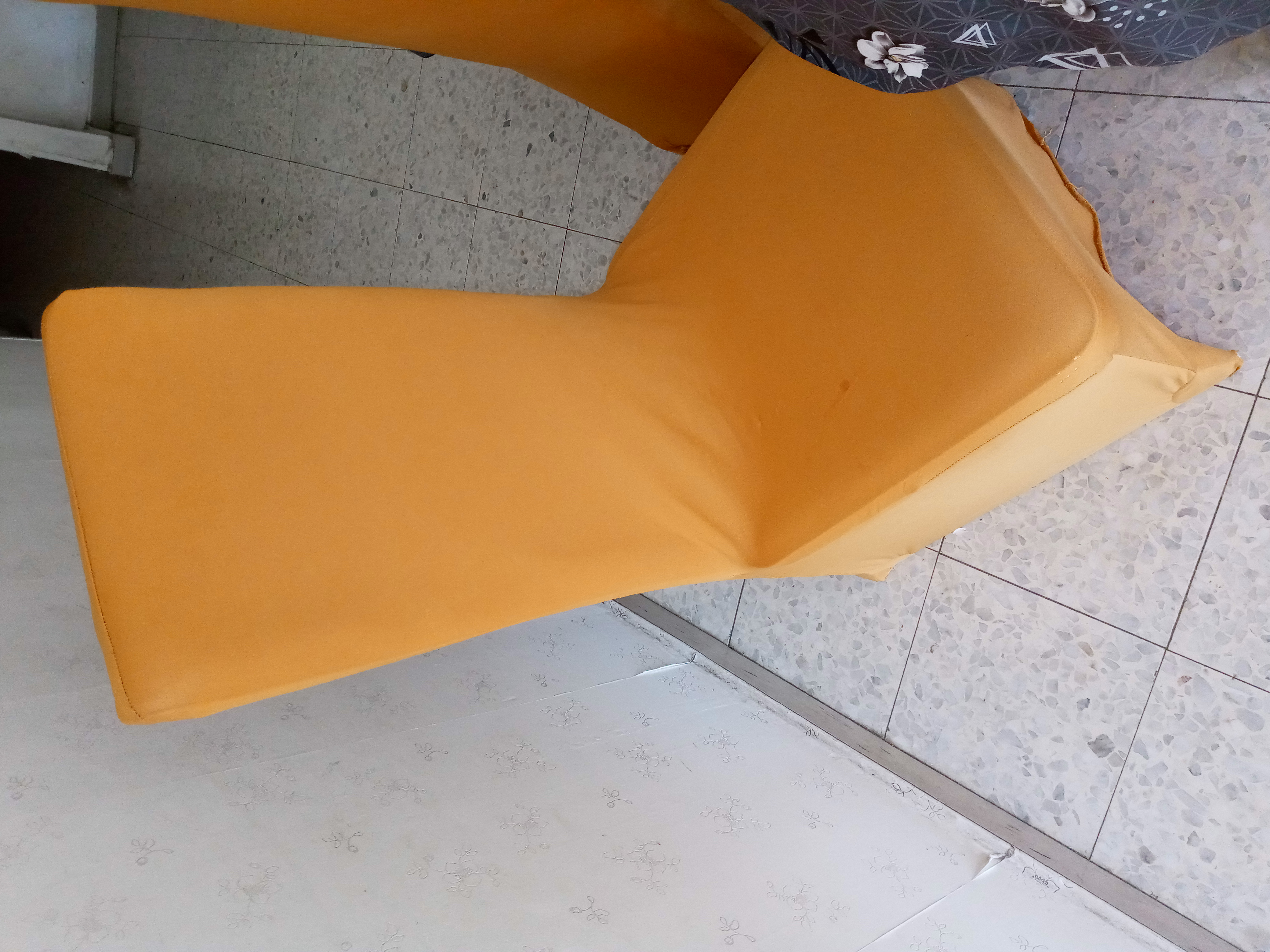 תמונה 2 ,ארון  שידה. 6 כסאות לפינת אוכל למכירה בירושלים שונות  שונות