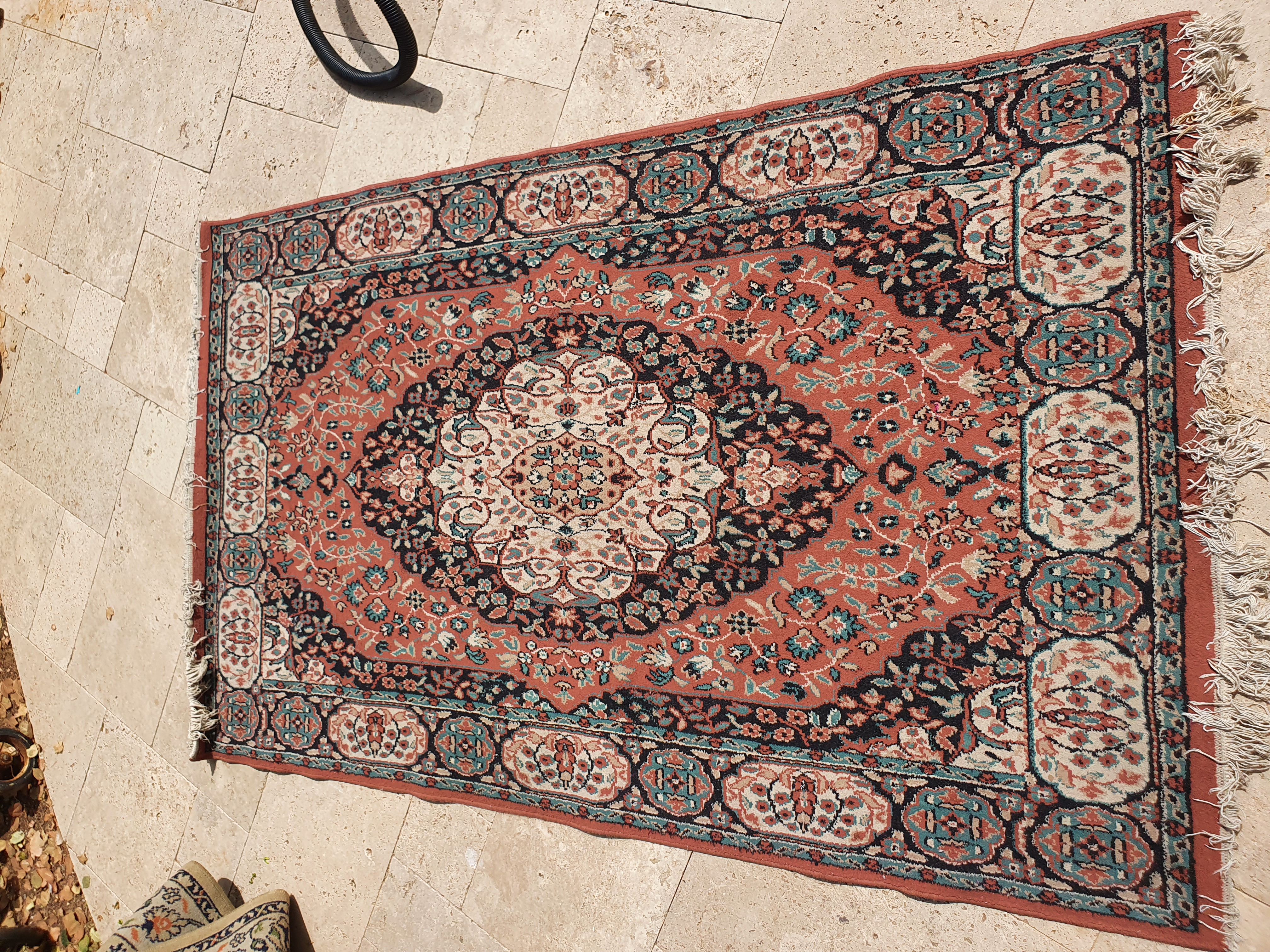 תמונה 1 ,שטיחים שונים: כרמל,קינג דויד,  למכירה בחרב לאת ריהוט  שטיחים