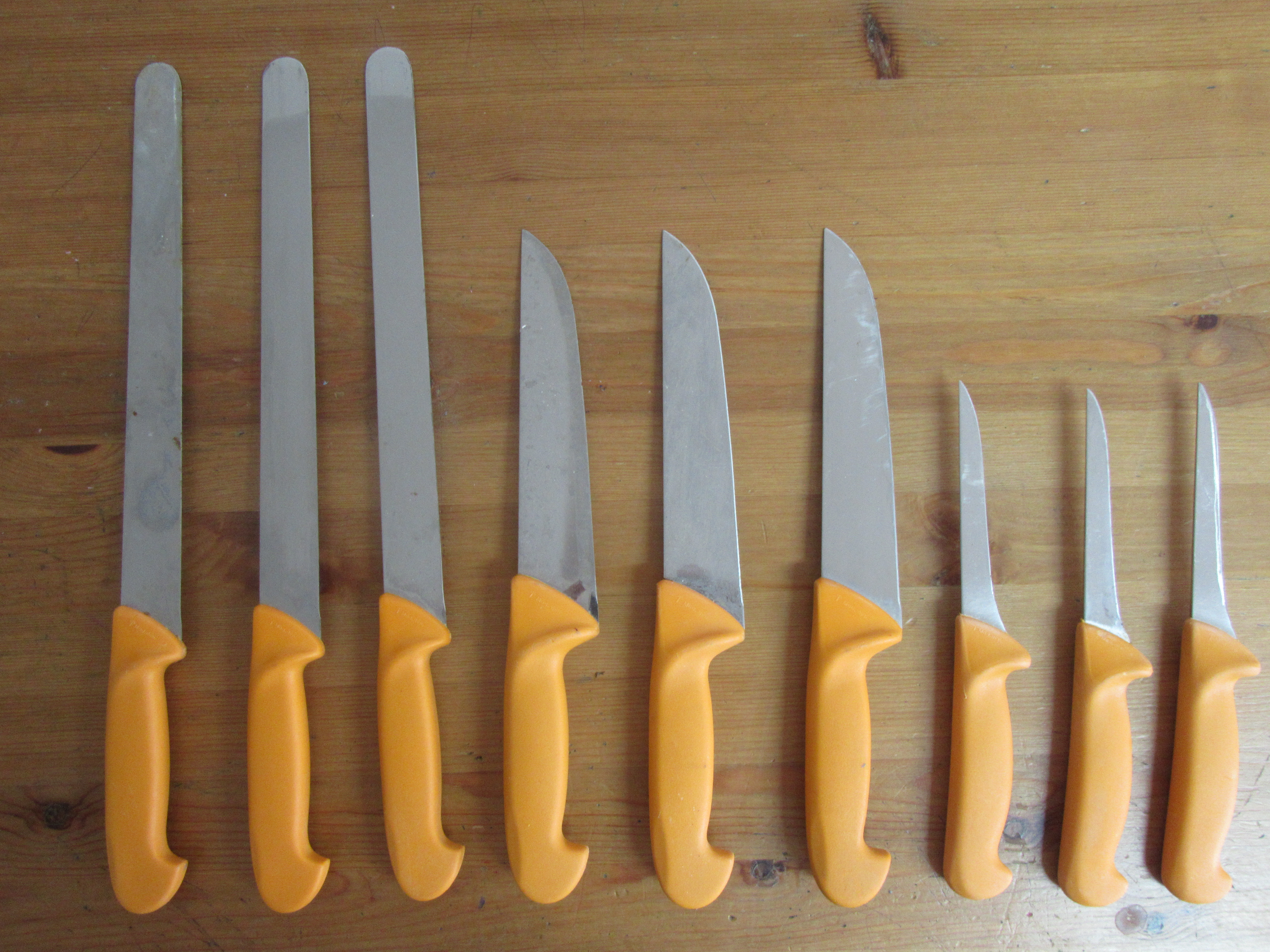 תמונה 1 ,סכיני ויקטורינוקס למכירה באשדוד כלי מטבח  סכינים