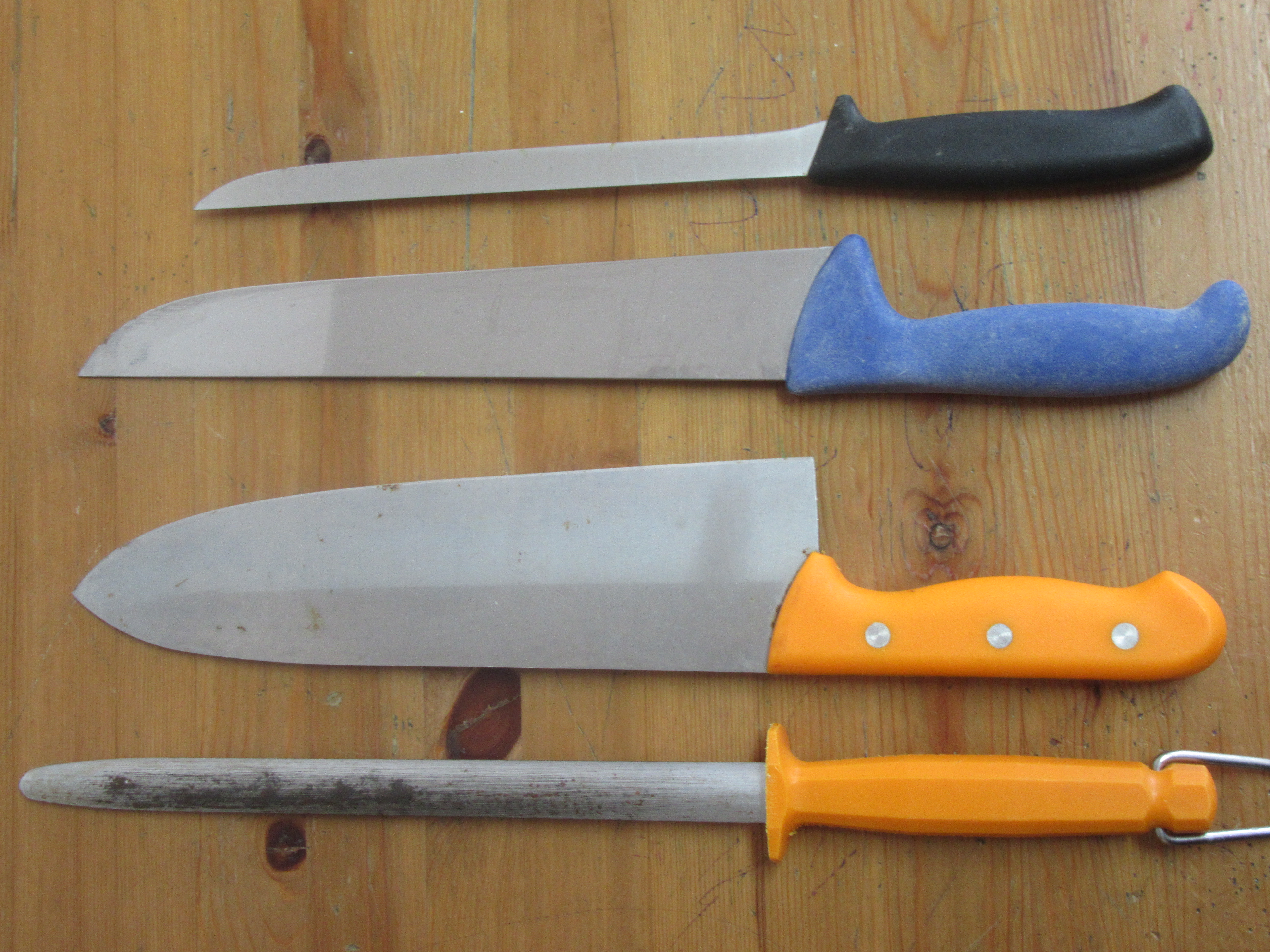 תמונה 2 ,סכיני ויקטורינוקס למכירה באשדוד כלי מטבח  סכינים