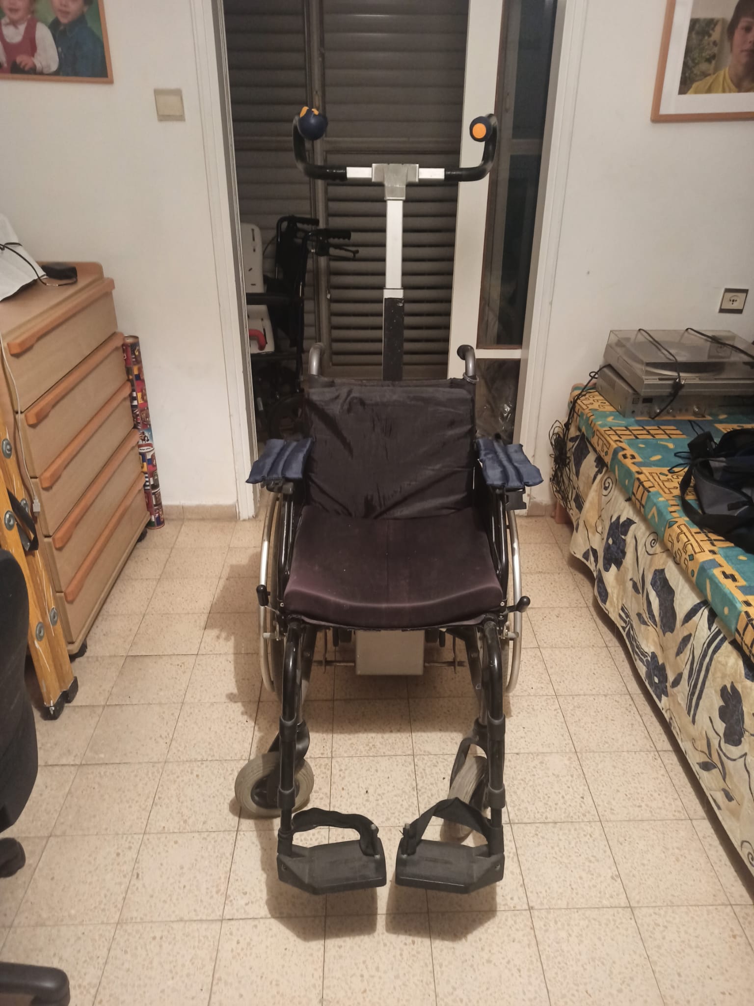 תמונה 3 ,מעלון  למכירה בתל אביב ציוד סיעודי/רפואי  כסא גלגלים