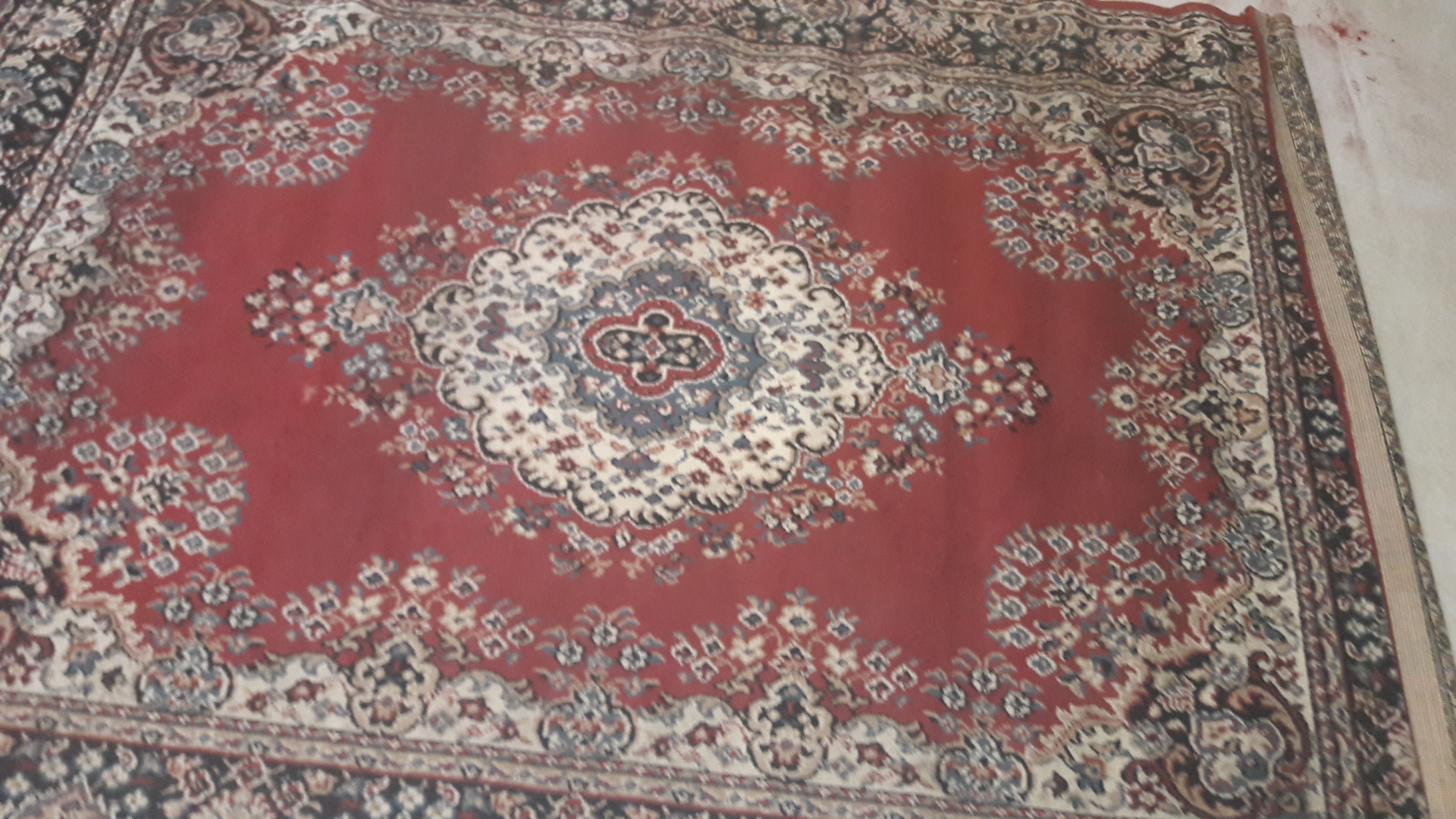 תמונה 2 ,שטיחים למכירה בפתח תקווה תכולת דירה  שונות