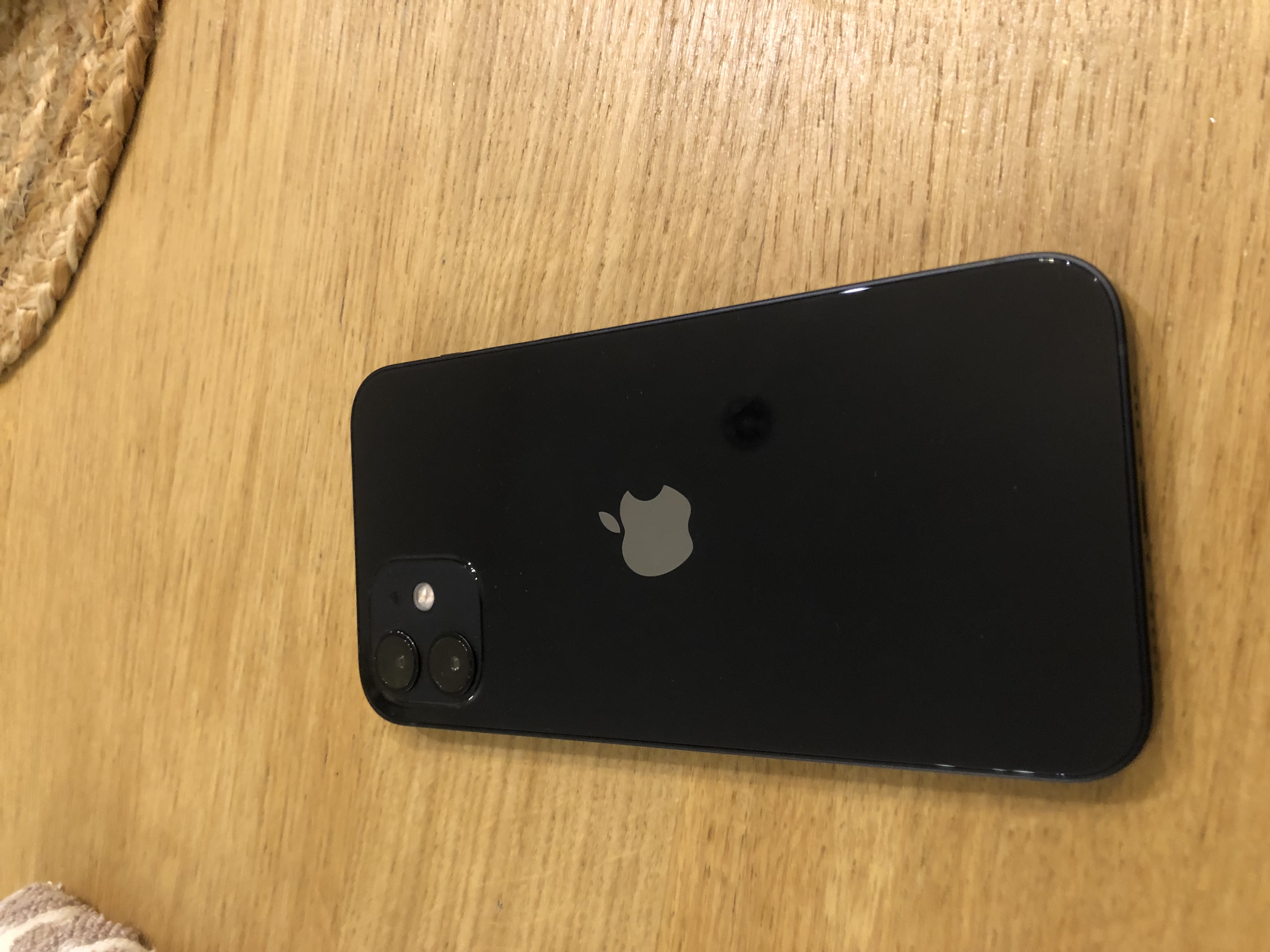 תמונה 2 ,אייפון12 שחור מט למכירה בחצור הגלילית סלולרי  סמארטפונים