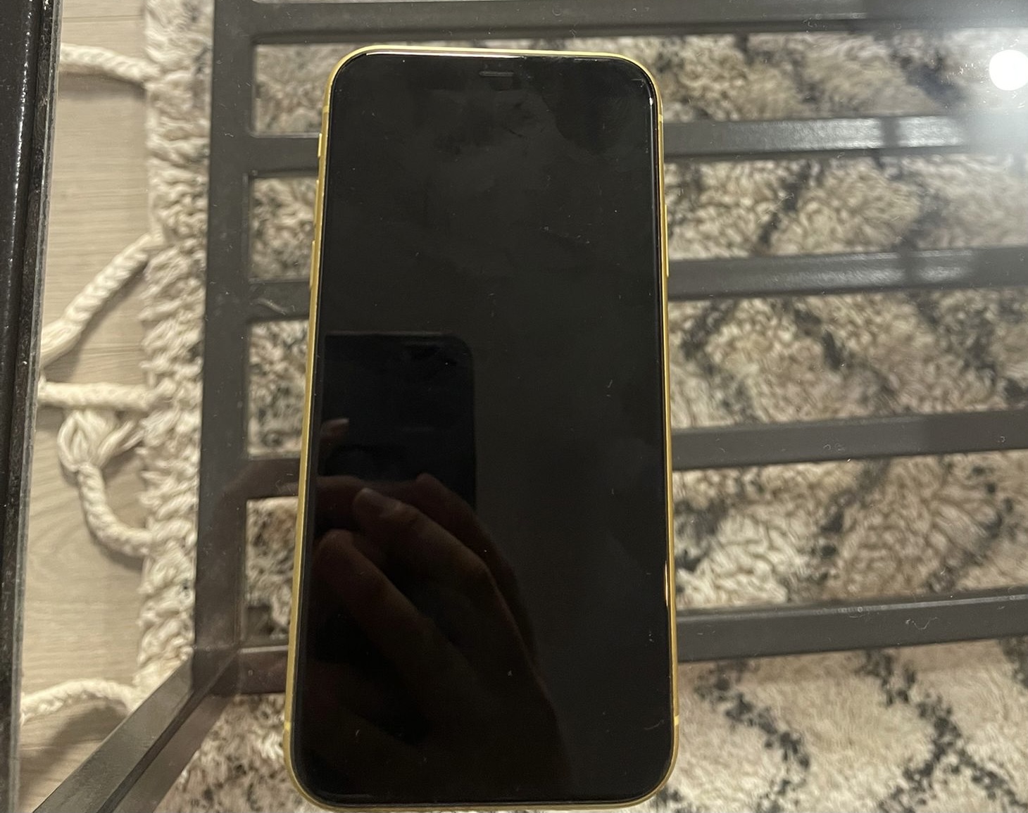 תמונה 2 ,אייפון 11 צבע צהוב 256 ג׳יגה למכירה בתל אביב סלולרי  סמארטפונים