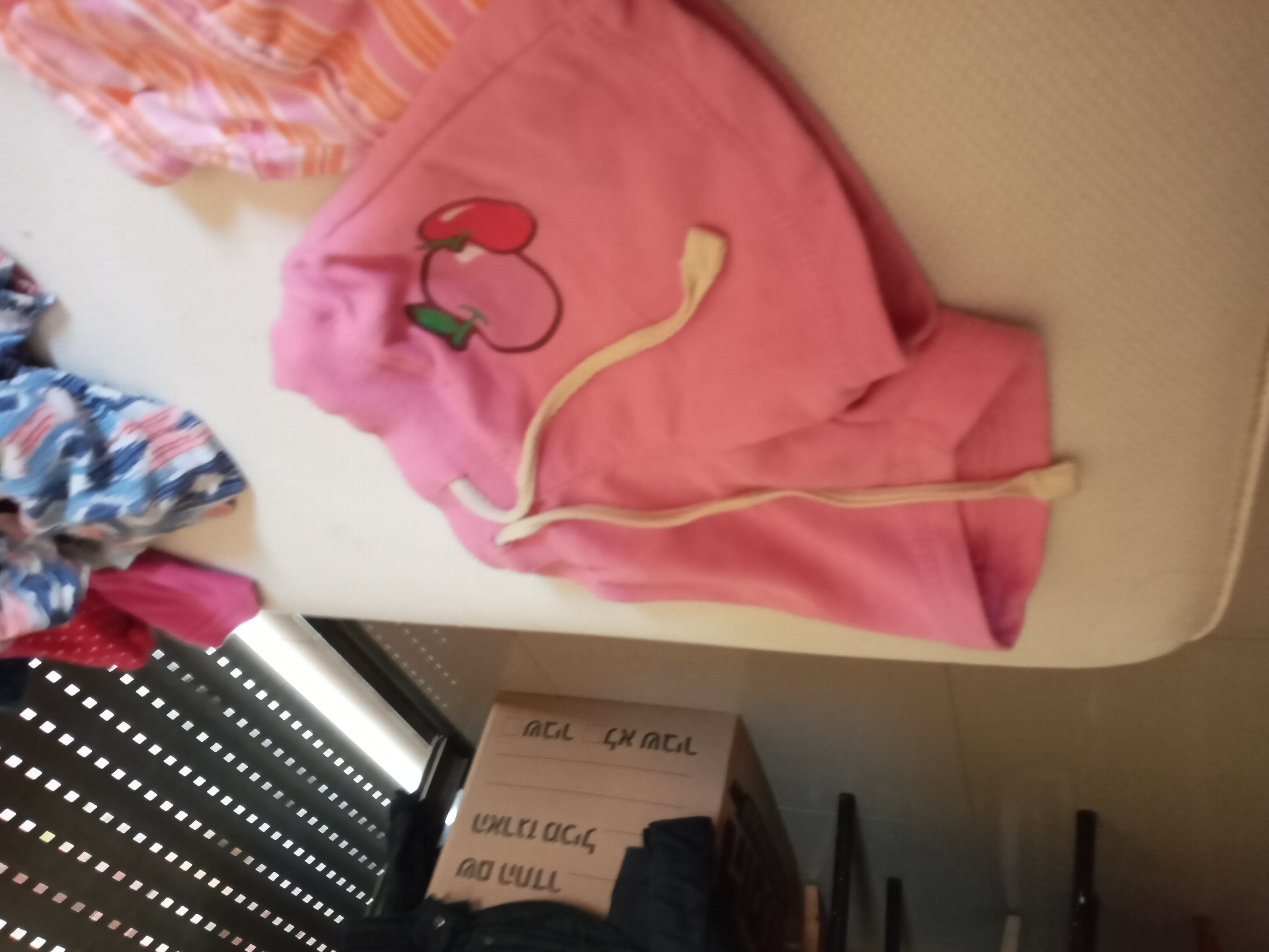 תמונה 8 ,בגדים עד שנתיים גם למסירה למכירה בראשון לציון לתינוק ולילד  ביגוד והנעלה