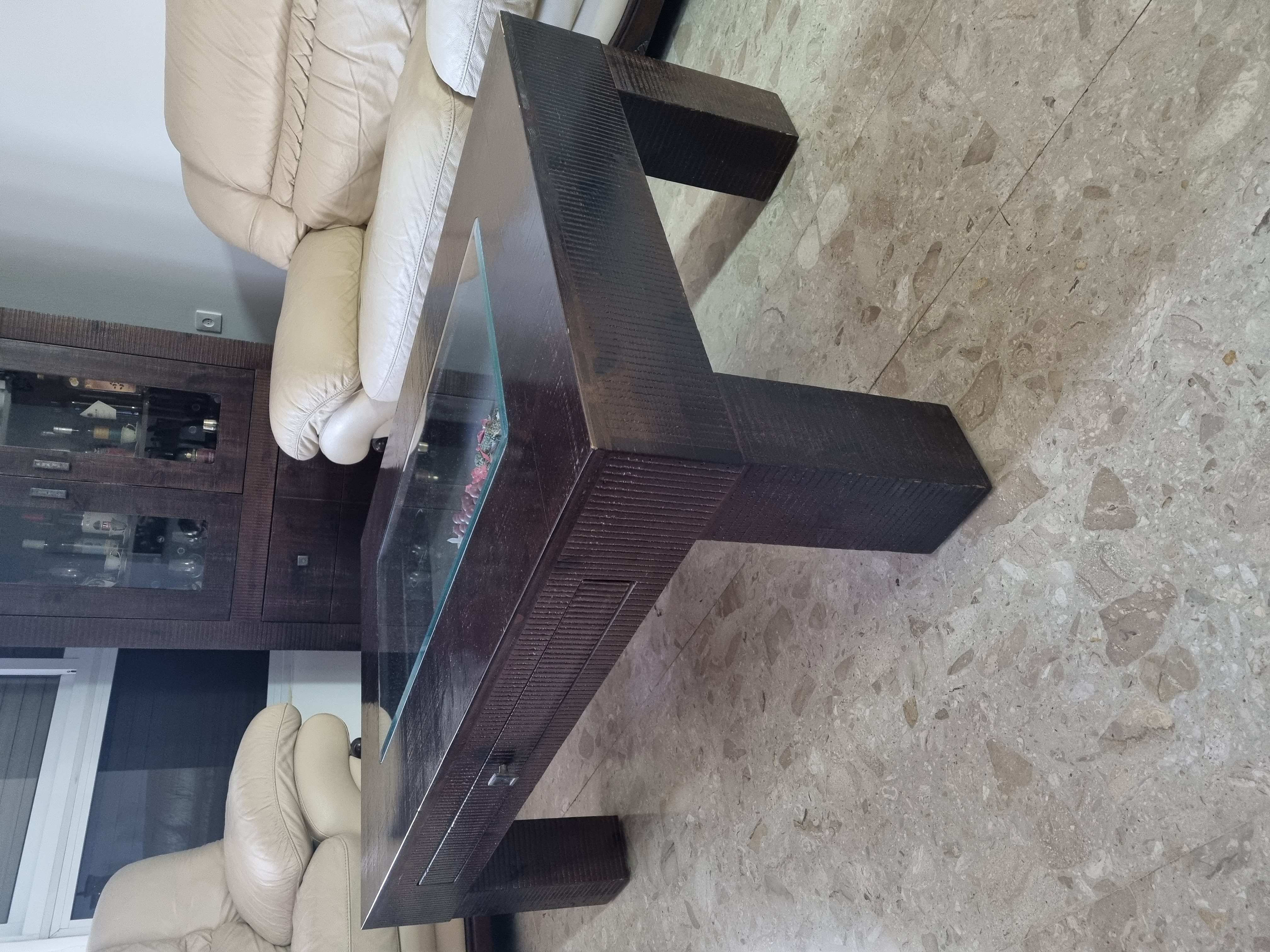 תמונה 1 ,שולחן סלון,מזנון,ויטרינה למכירה בראשון לציון ריהוט  מזנון/ ויטרינה