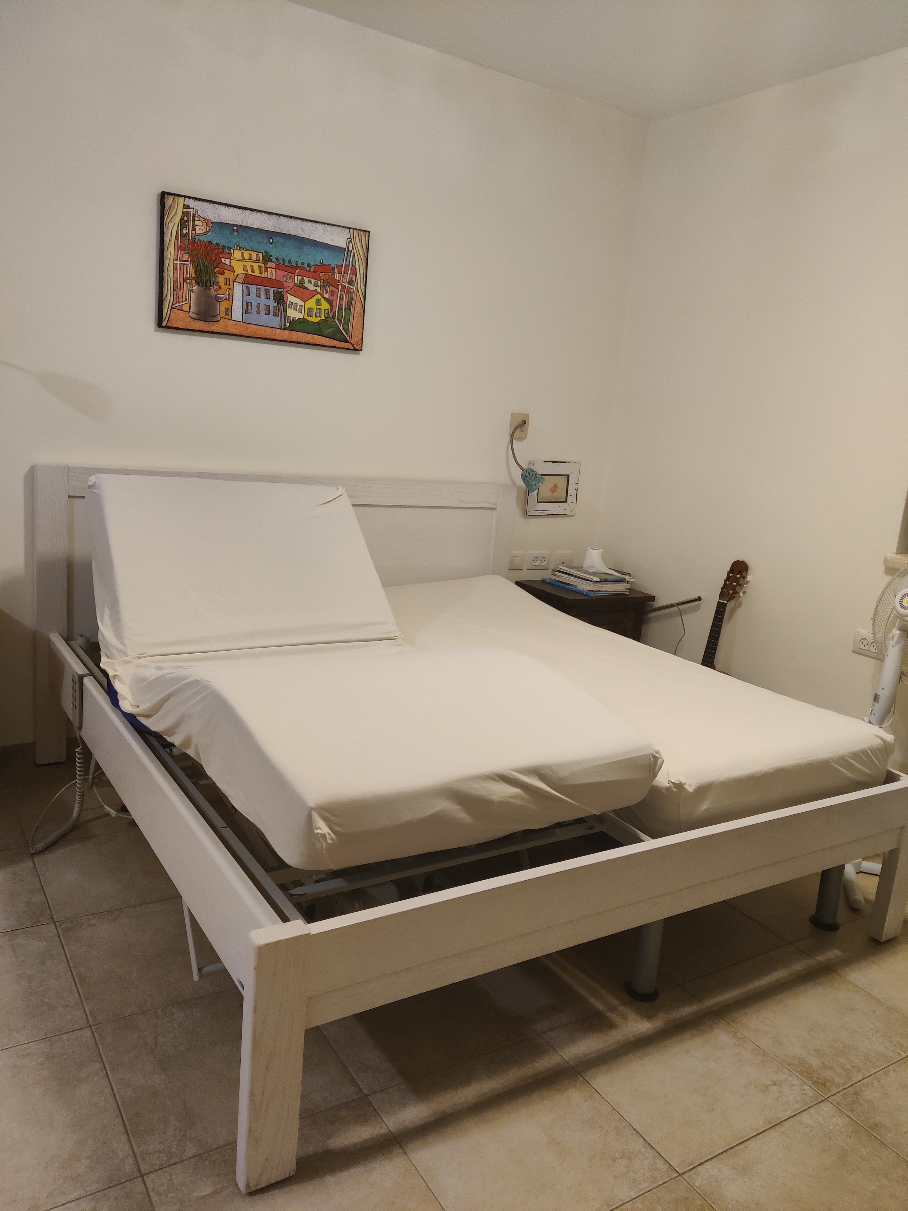 תמונה 1 ,מיטה זוגית מתכווננת, סיעודית  למכירה בHAR ADAR ציוד סיעודי/רפואי  מיטה