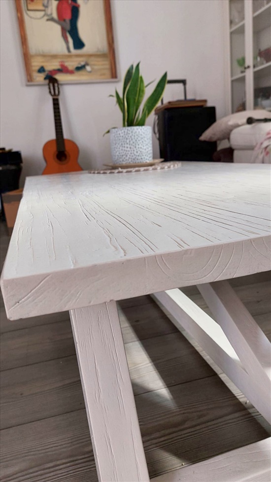שולחן סלון מעץ מלא 