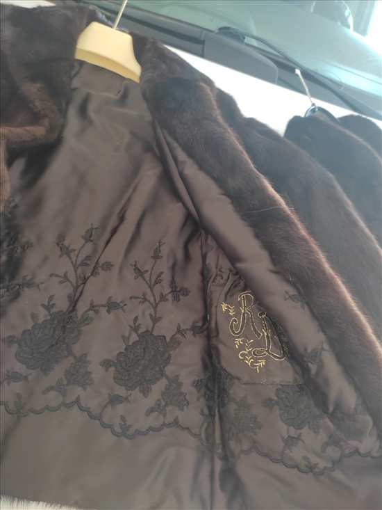 תמונה 2 ,מעיל פרווה  למכירה באורנית יד-שניה לנשים  בגדי נשים