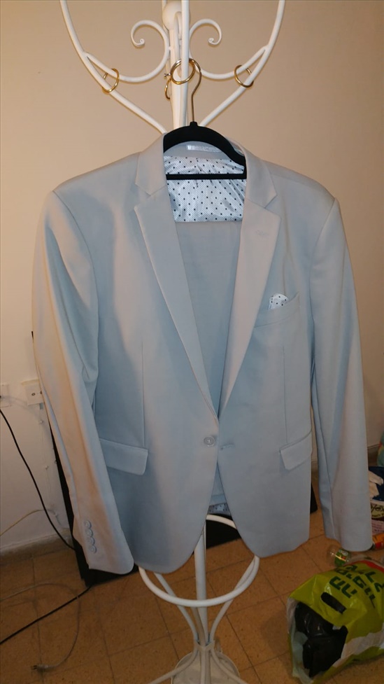 תמונה 2 ,חליפת חתן של רנווארד למכירה בתל אביב - יפו ביגוד ואביזרים  חליפות חתן