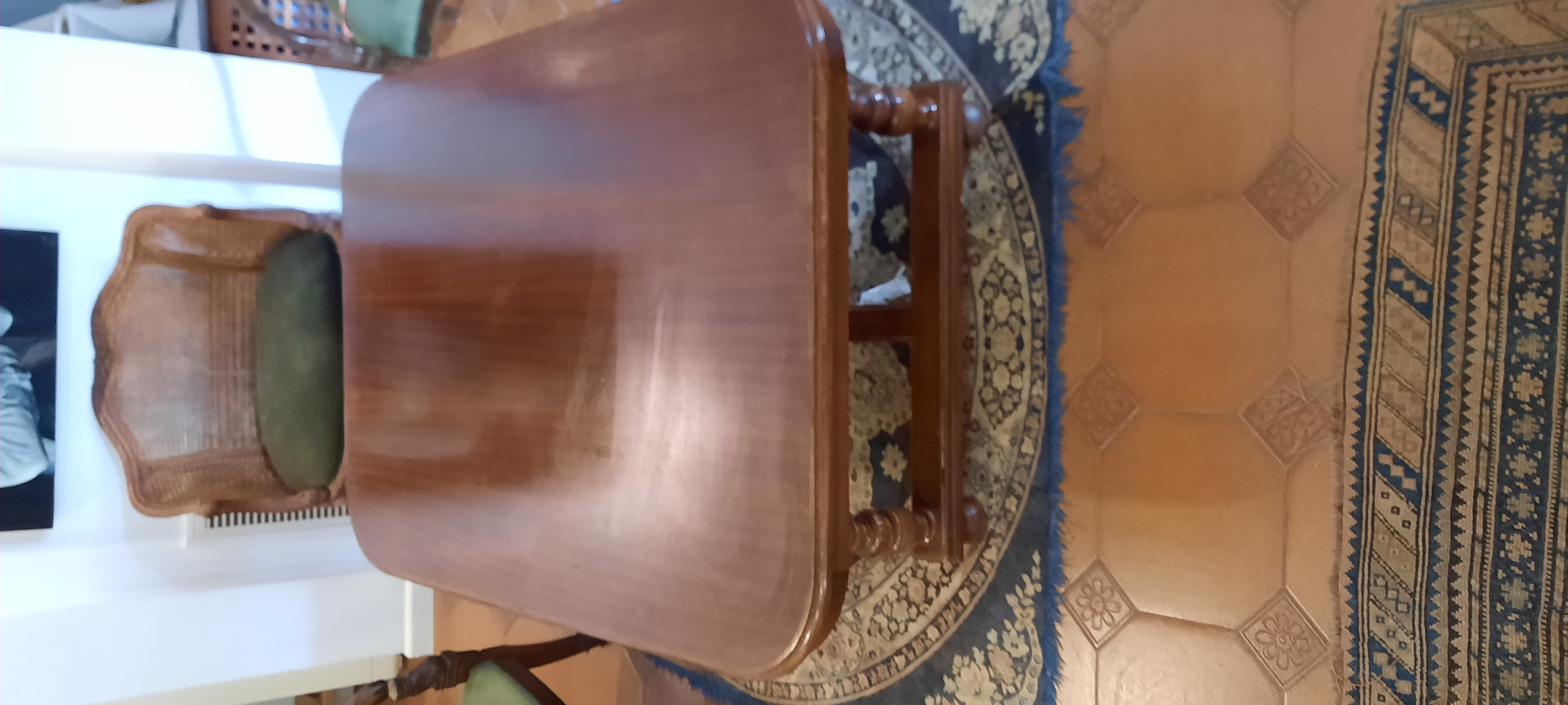 תמונה 3 ,שולחן סלון למכירה בהרצליה ריהוט  שולחנות