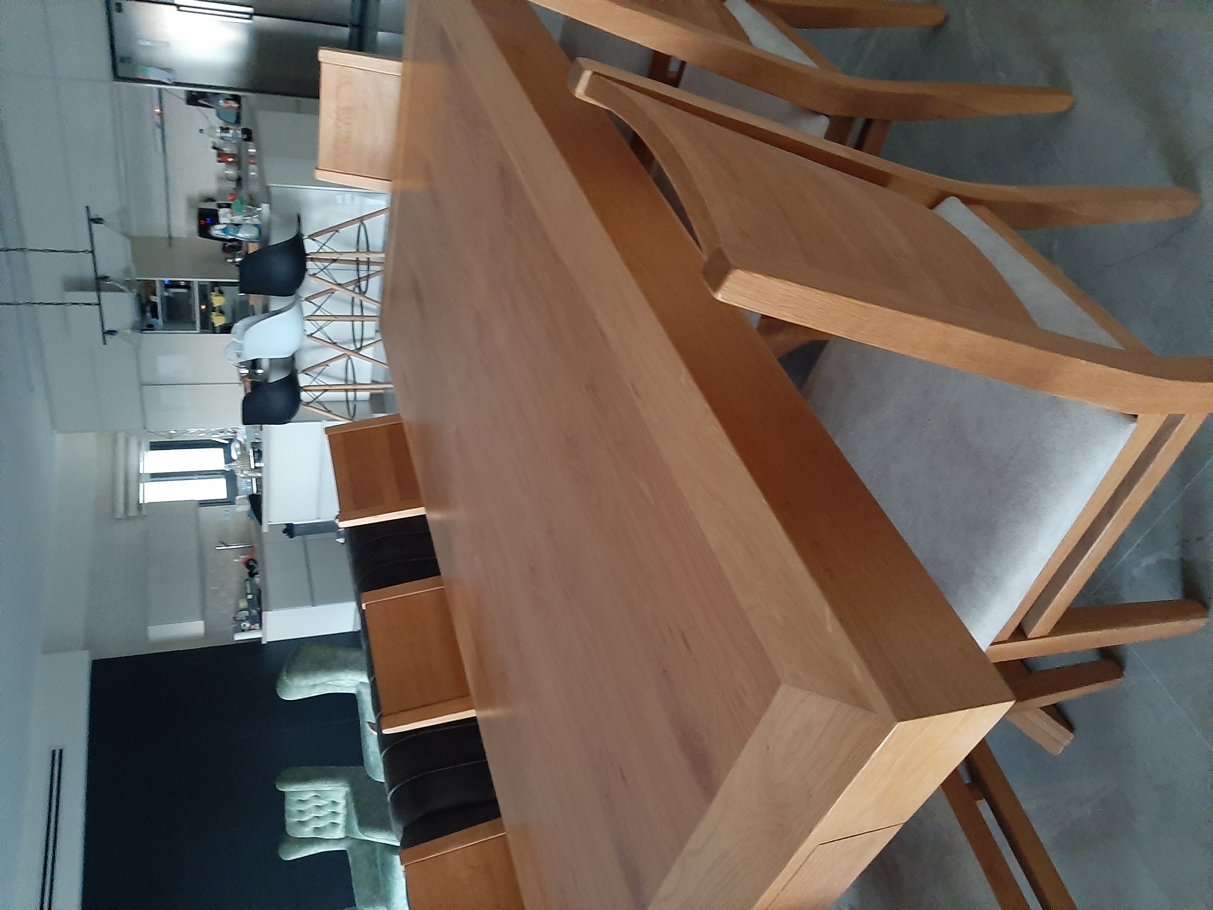 תמונה 1 ,שולחן וכסאות למכירה בנתניה ריהוט  פינת אוכל