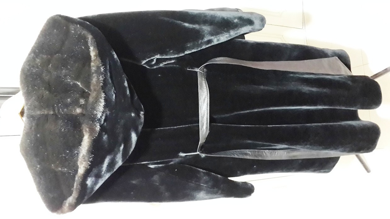 תמונה 2 ,מעיל פרווה מינק שחור למכירה בירושלים  ביגוד ואביזרים  מעילים וג'קטים