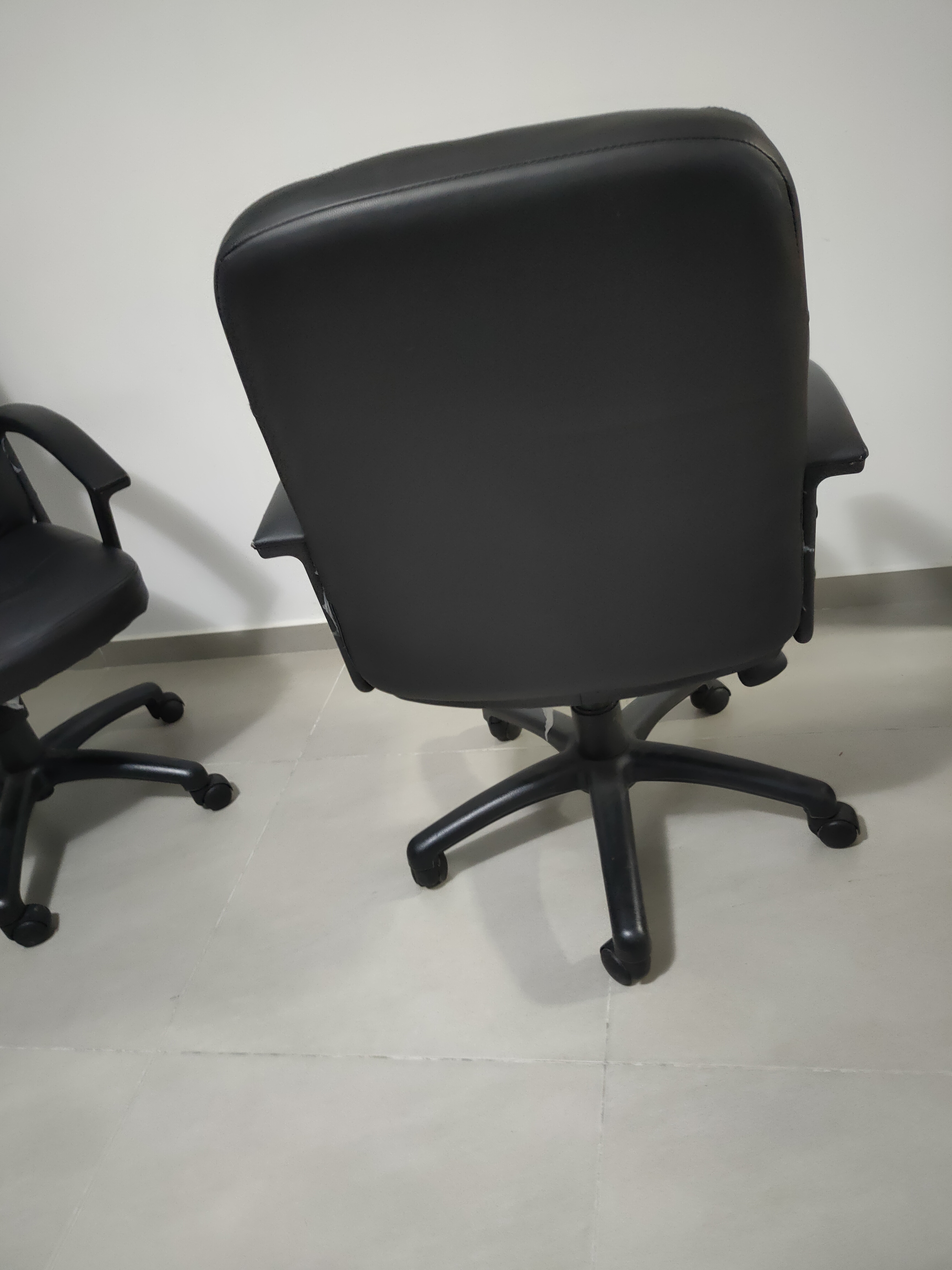 תמונה 6 ,כסא מנהלים אורטופדי דמוי עור למכירה בירושלים ציוד משרדי  ריהוט משרדי
