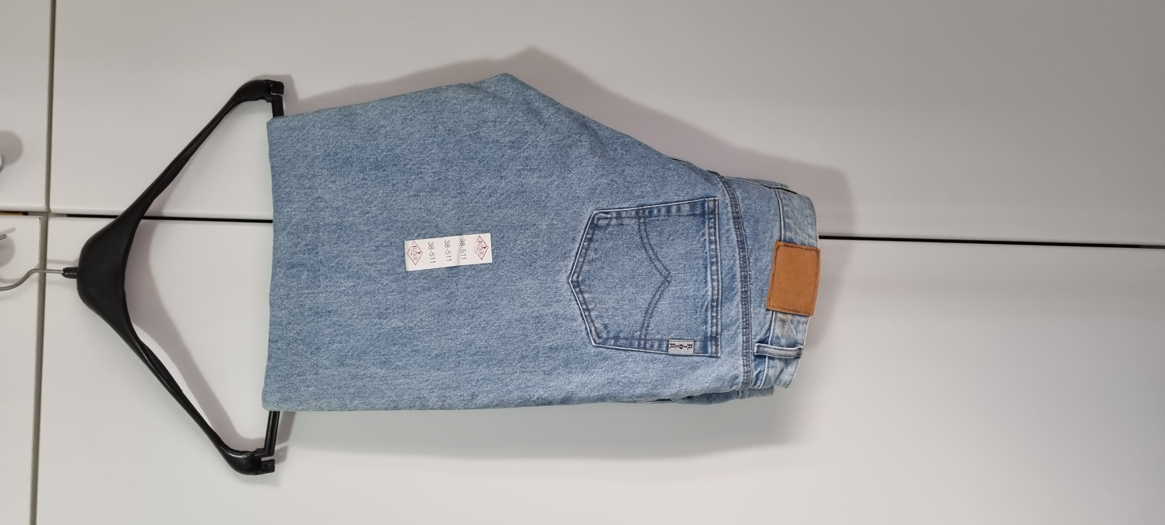 תמונה 1 ,ג'ינס למכירה בקרית ים ביגוד ואביזרים  ג'ינסים ומכנסיים