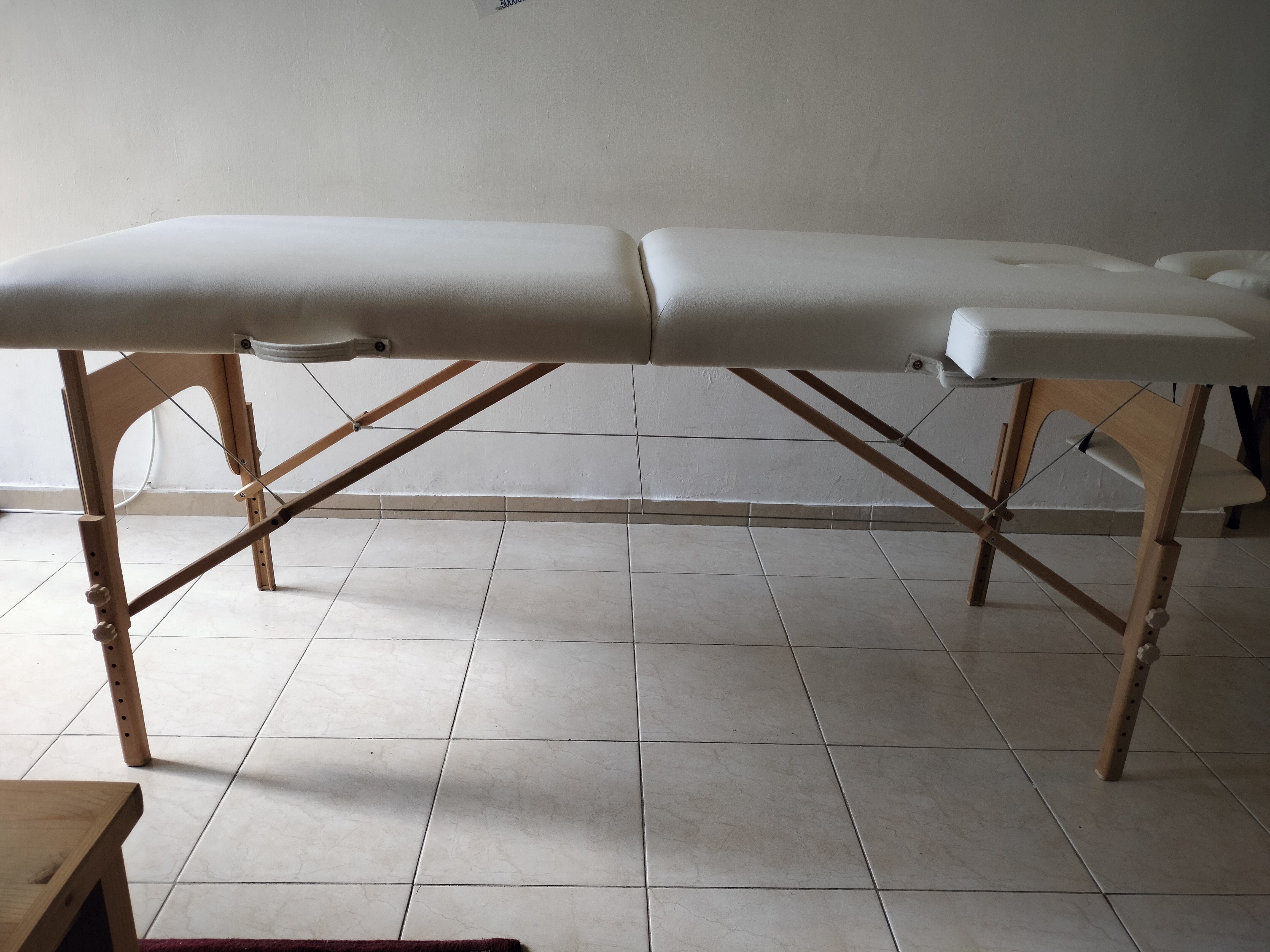 תמונה 1 ,מיטת עץ 74 ס"מ ועובי 7 ס"מ למכירה בירושלים ציוד סיעודי/רפואי  מיטת עיסוי