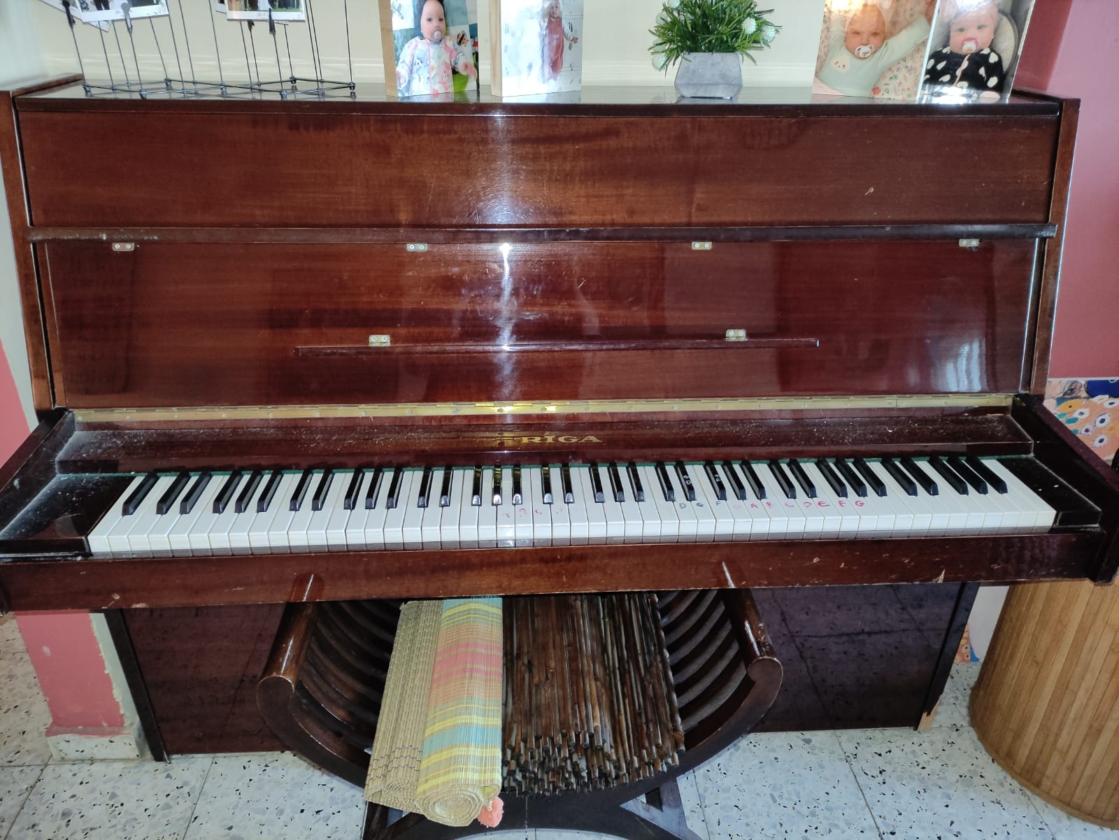 תמונה 2 ,פסנתר ריגה למכירה בגדרה תכולת דירה  שונות