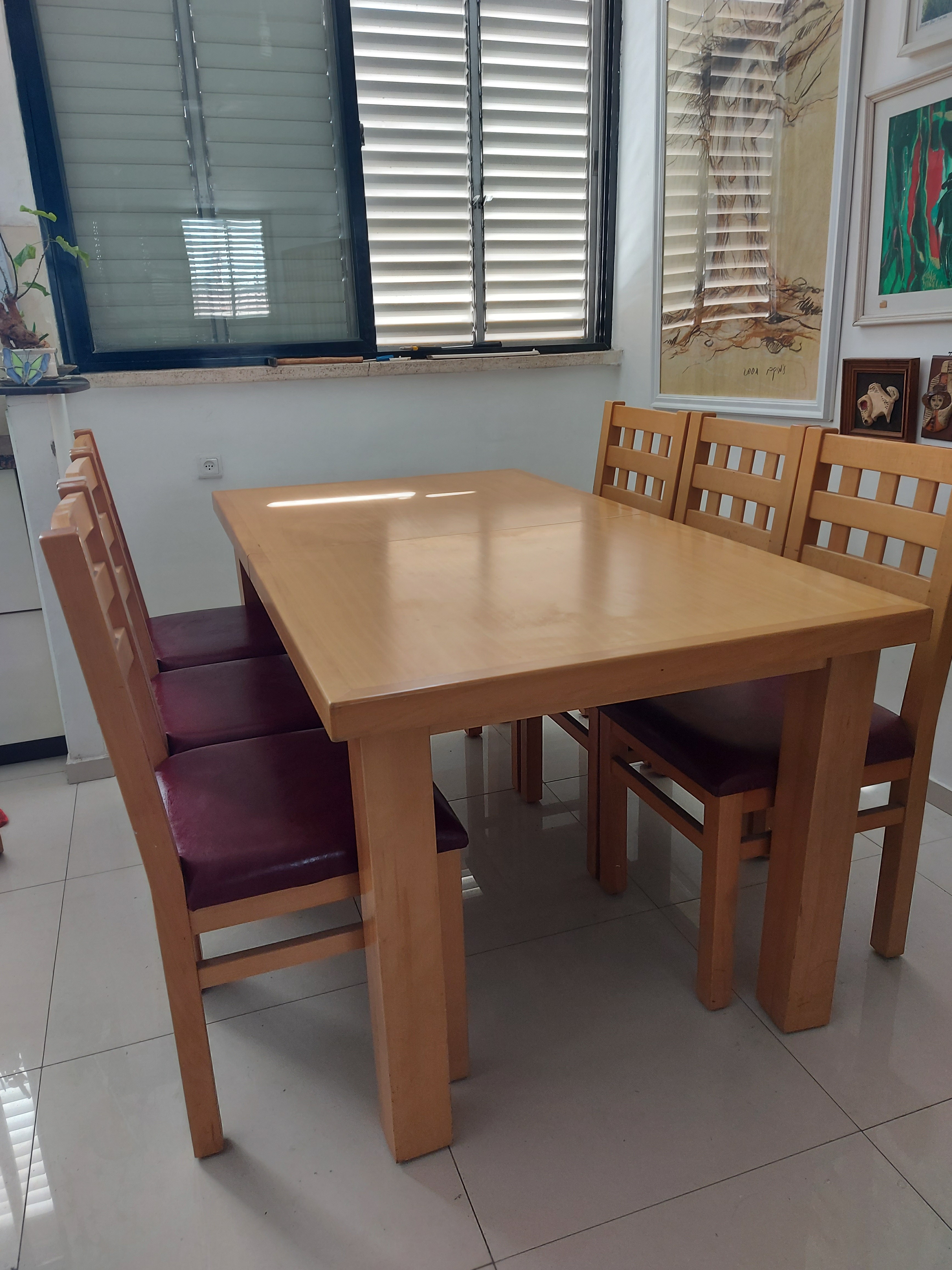 תמונה 1 ,שולחן ו6 כסאות למכירה בפתח תקווה ריהוט  פינת אוכל